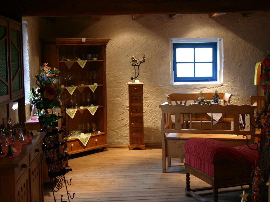 Worners Schloss Weingut & Wellness-Hotel Пріксенштадт Екстер'єр фото