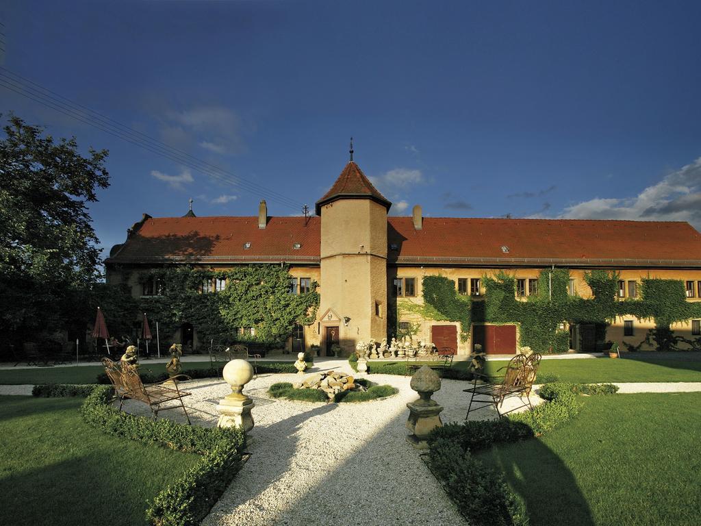 Worners Schloss Weingut & Wellness-Hotel Пріксенштадт Екстер'єр фото