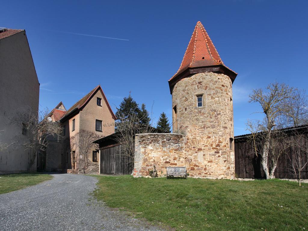 Worners Schloss Weingut & Wellness-Hotel Пріксенштадт Екстер'єр фото