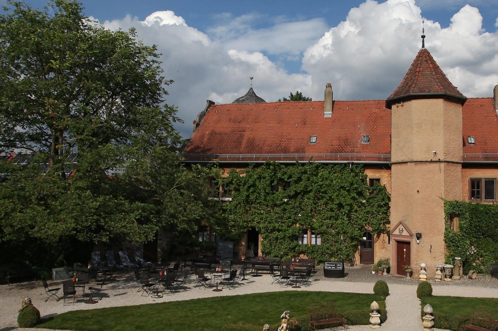 Worners Schloss Weingut & Wellness-Hotel Пріксенштадт Екстер'єр фото
